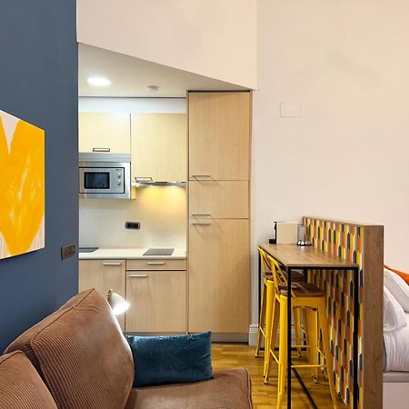 Labarta Estudio En Puerta Del Sol Con Parking 비고 외부 사진