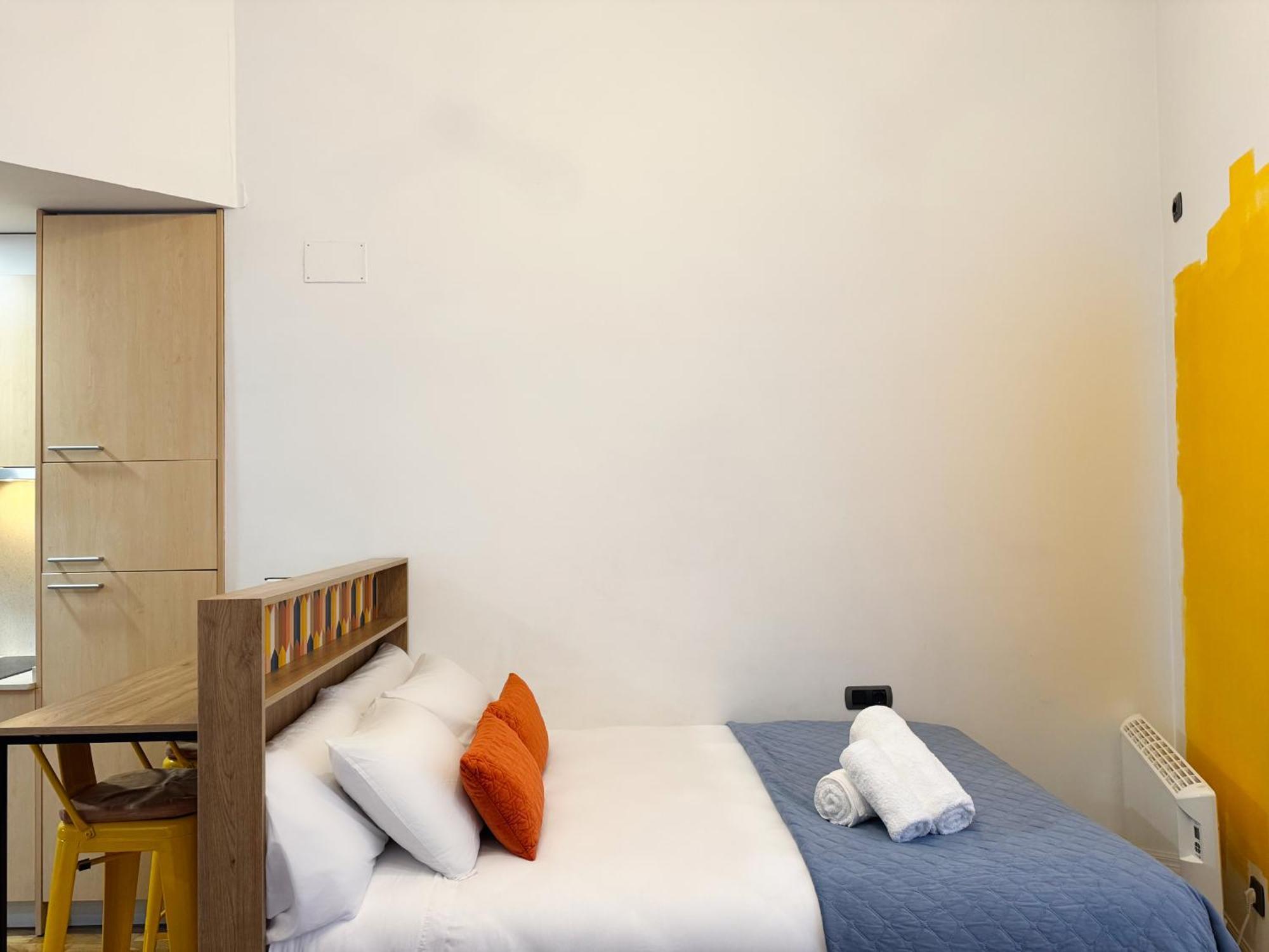 Labarta Estudio En Puerta Del Sol Con Parking 비고 외부 사진